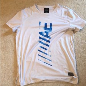 American Eagle Active Tee